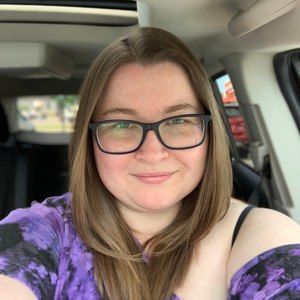 Meet your Posher, Lauren